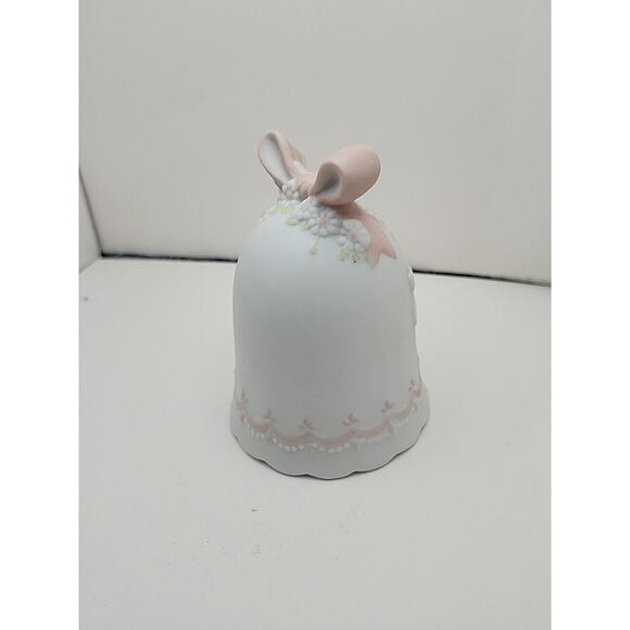 Lefton China Hand Painted Porcelain Bell Doves Bow Christopher Collection #00944 - Picture 5 of 10